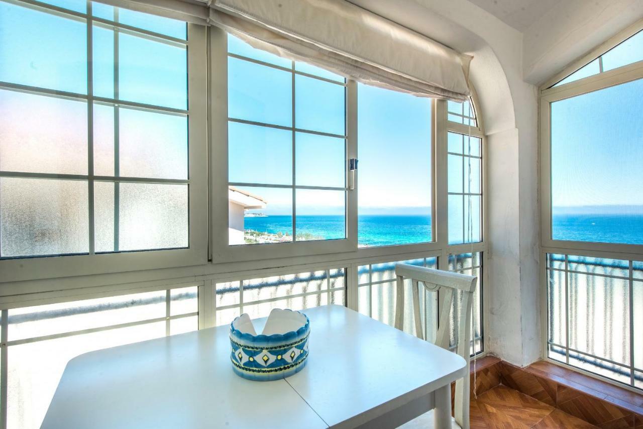 Casa Con Terrazza Sul Mare All'Addaura Palermo Exterior photo